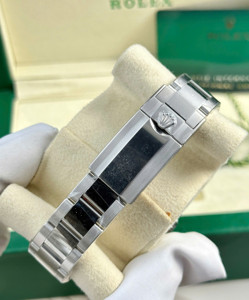 GMT-Master II