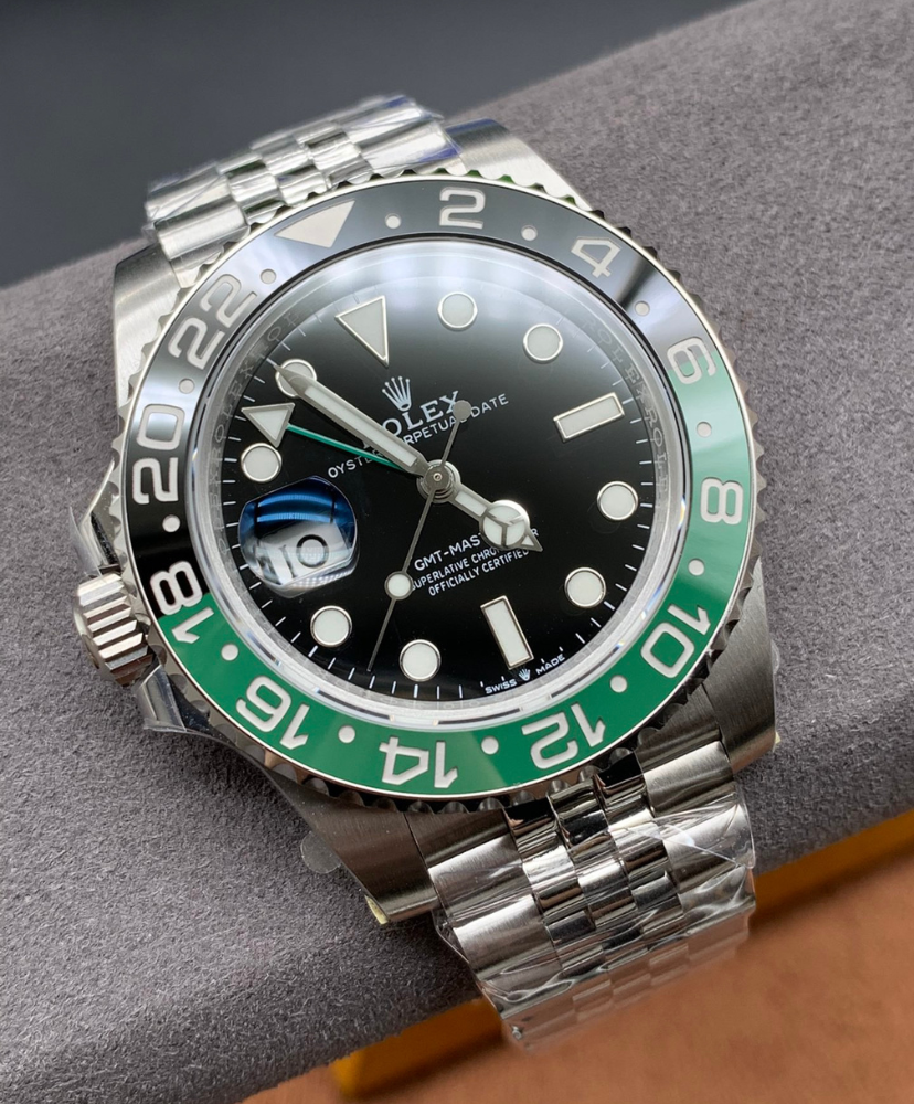 GMT-Master II