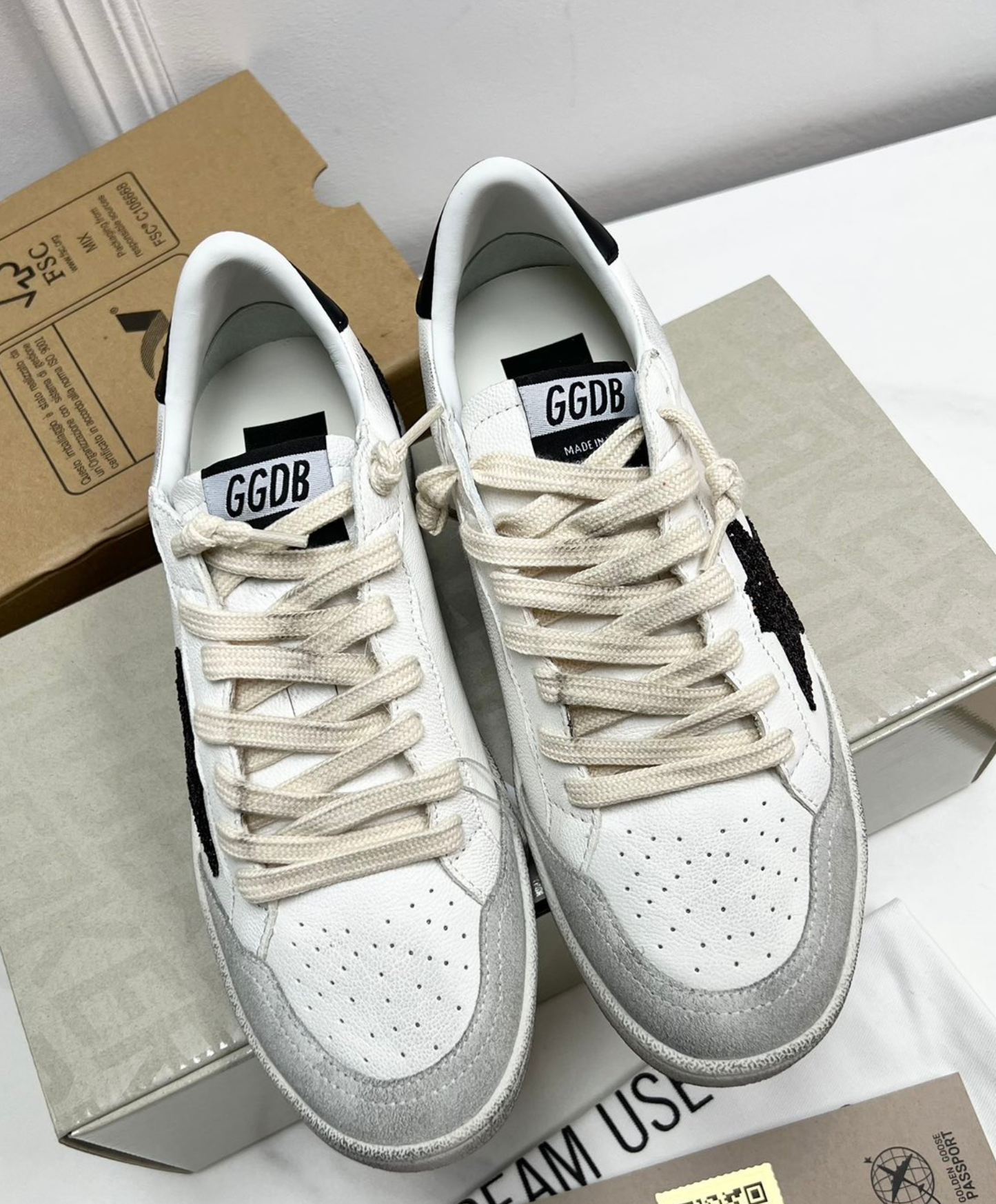 Golden Goose Ball Star Black Glitter Star