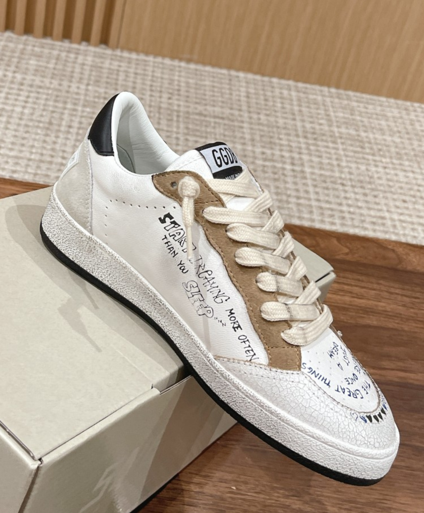 Golden Goose Ball Star Graffiti Script