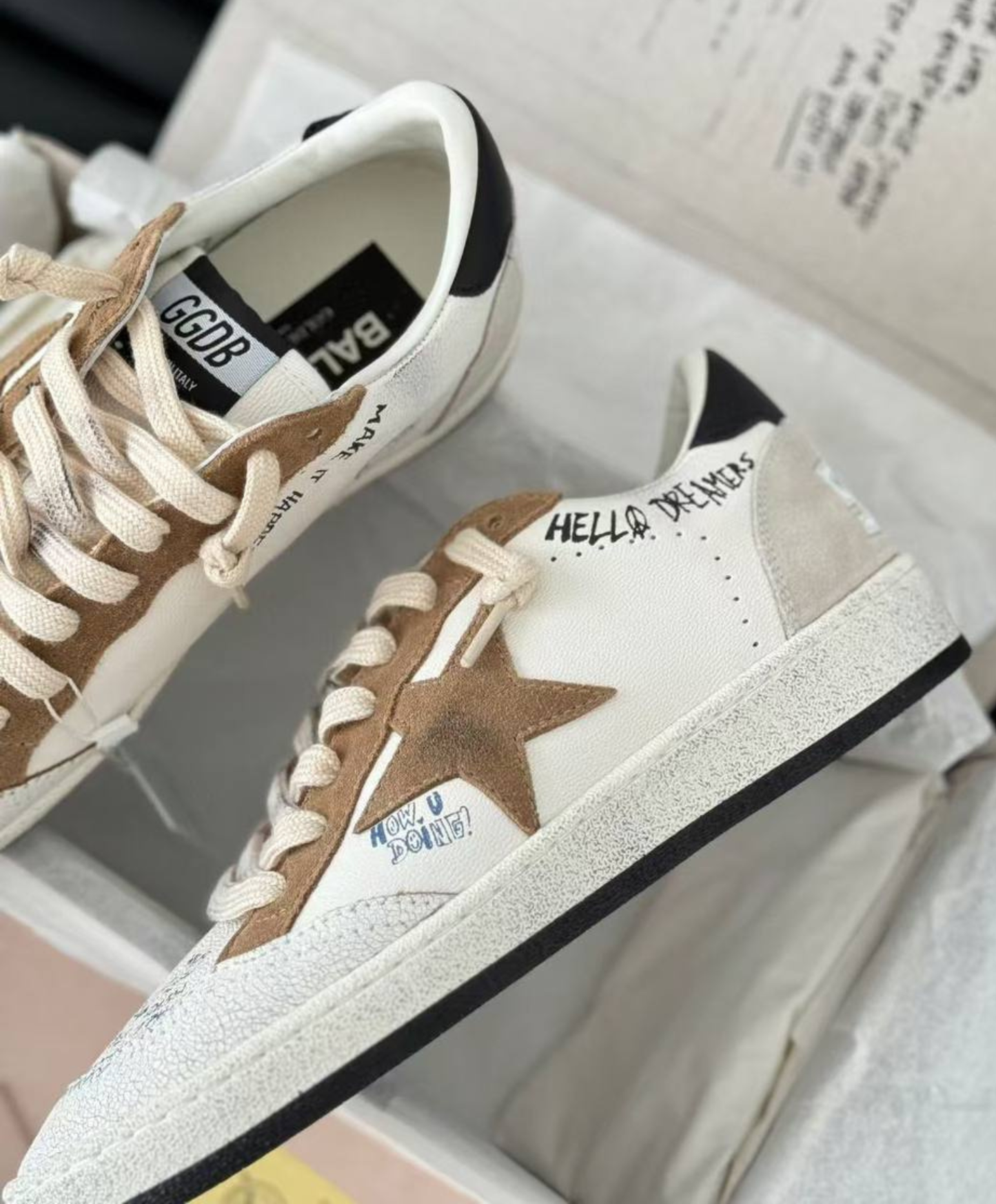 Golden Goose "Ball Star Graffiti Script" Edition