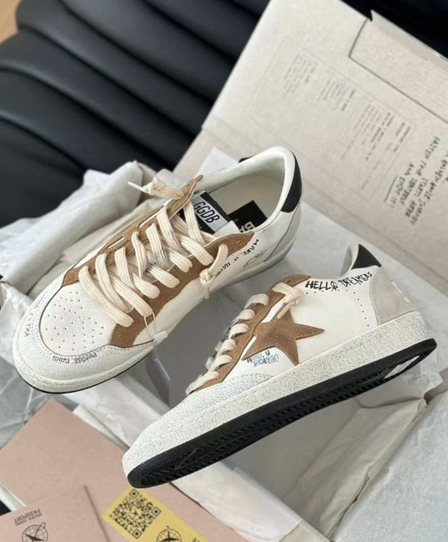 Golden Goose "Ball Star Graffiti Script" Edition