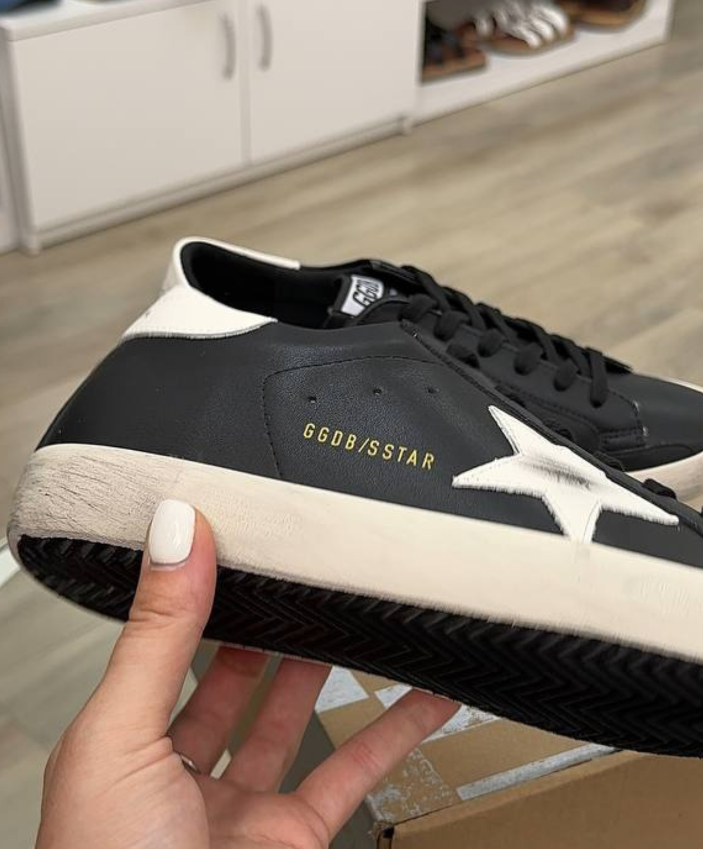 Golden Goose "Super-Star Classic Noir" Edition
