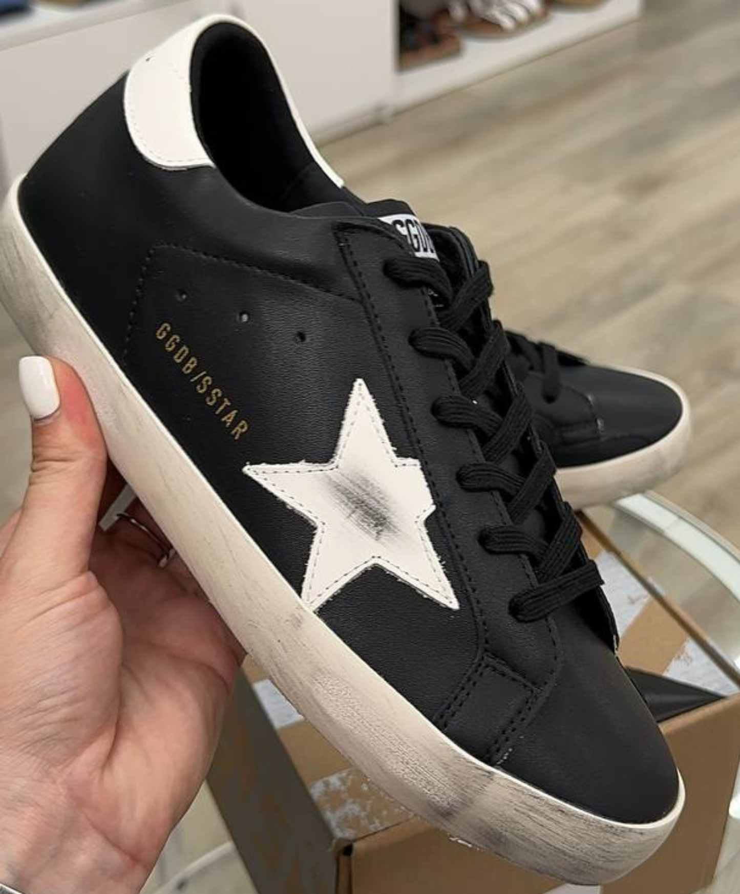 Golden Goose "Super-Star Classic Noir" Edition