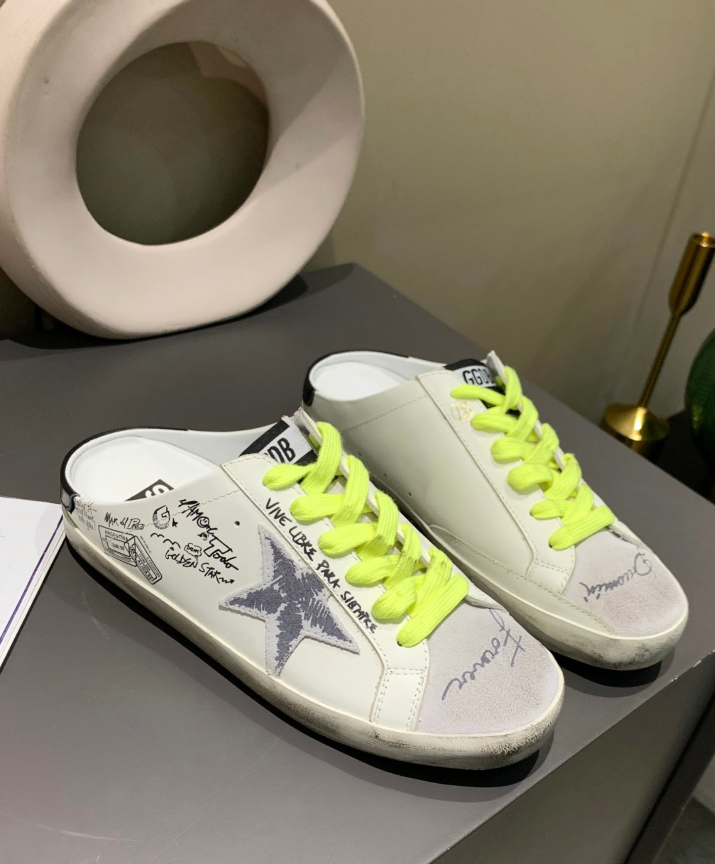Golden Goose Super-Star Sabot Golden Star Graffiti