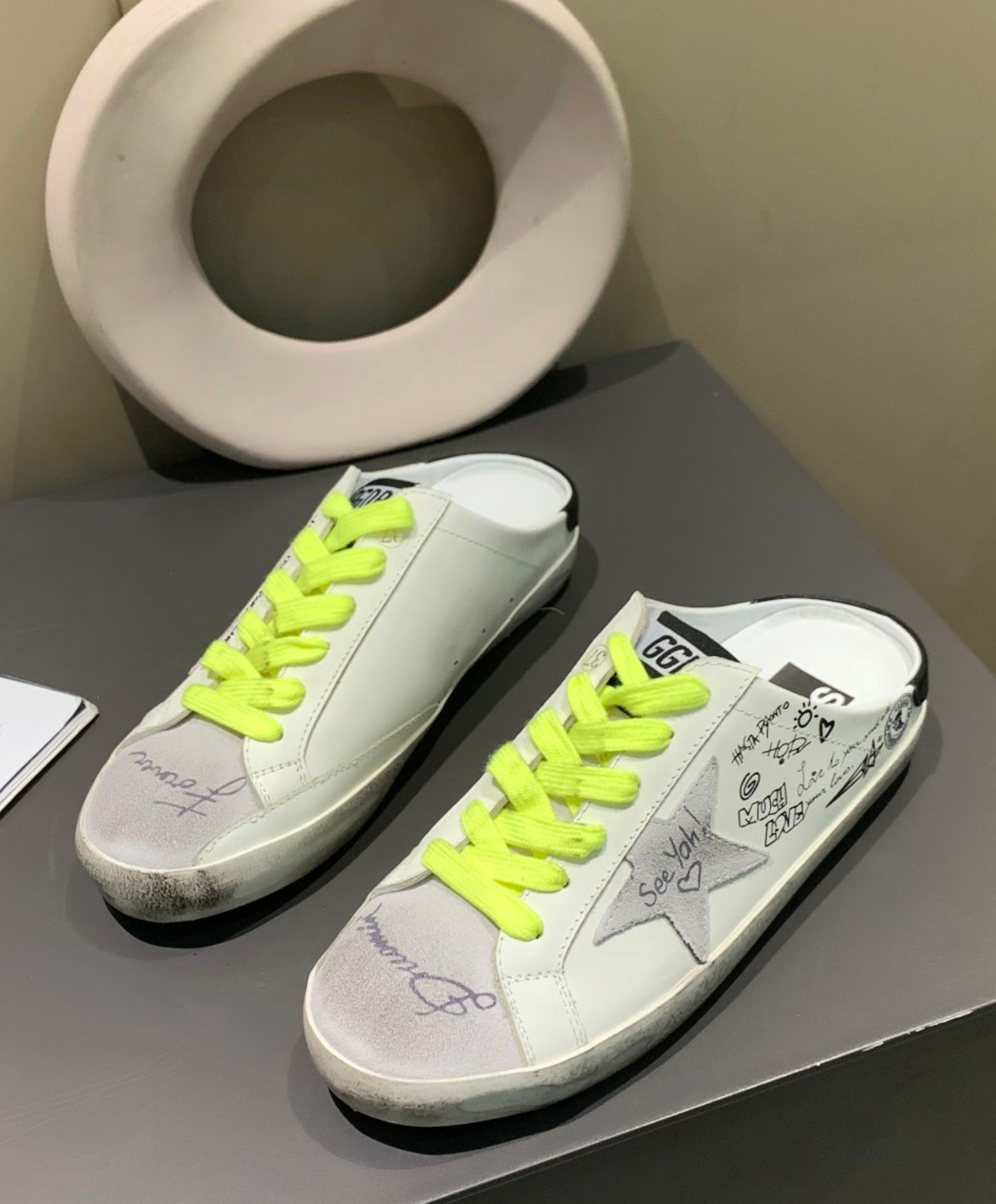 Golden Goose Super-Star Sabot Golden Star Graffiti