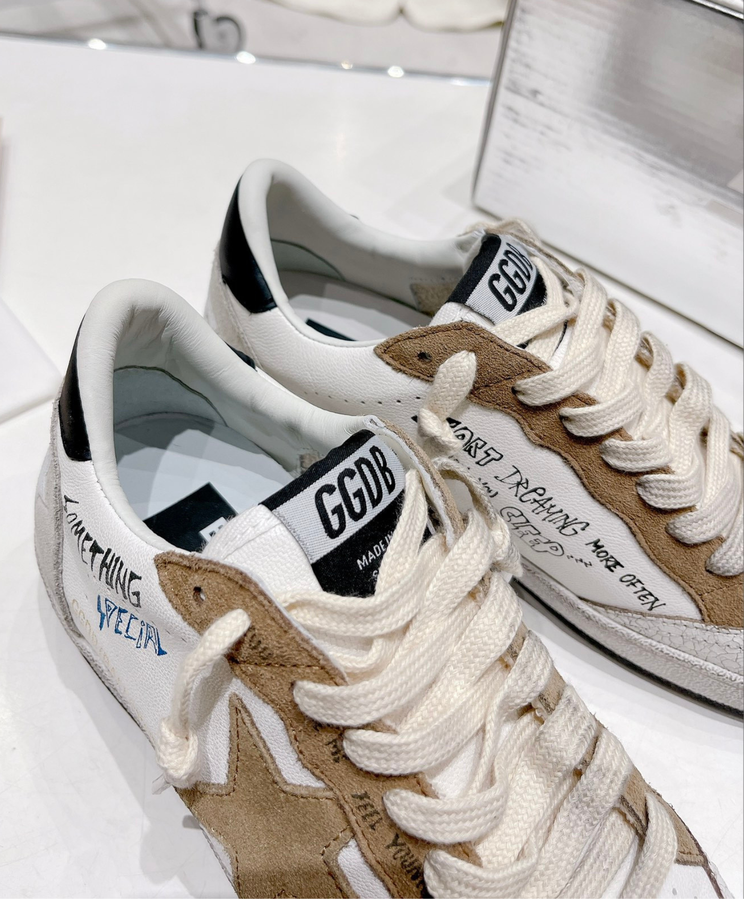 Golden Goose Ball Star Graffiti Script