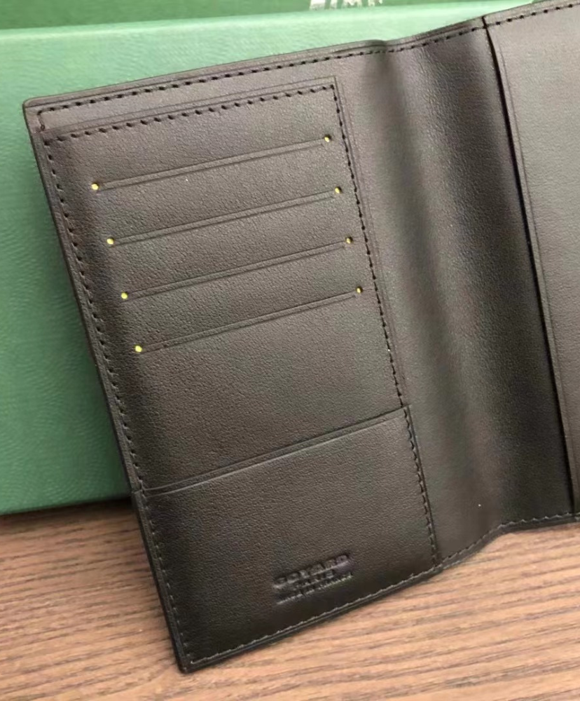 Grenelle Passport Cover