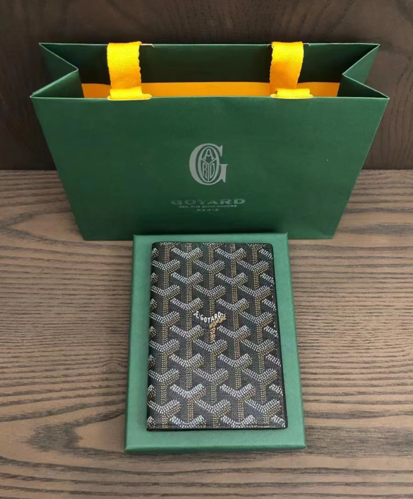 Grenelle Passport Cover