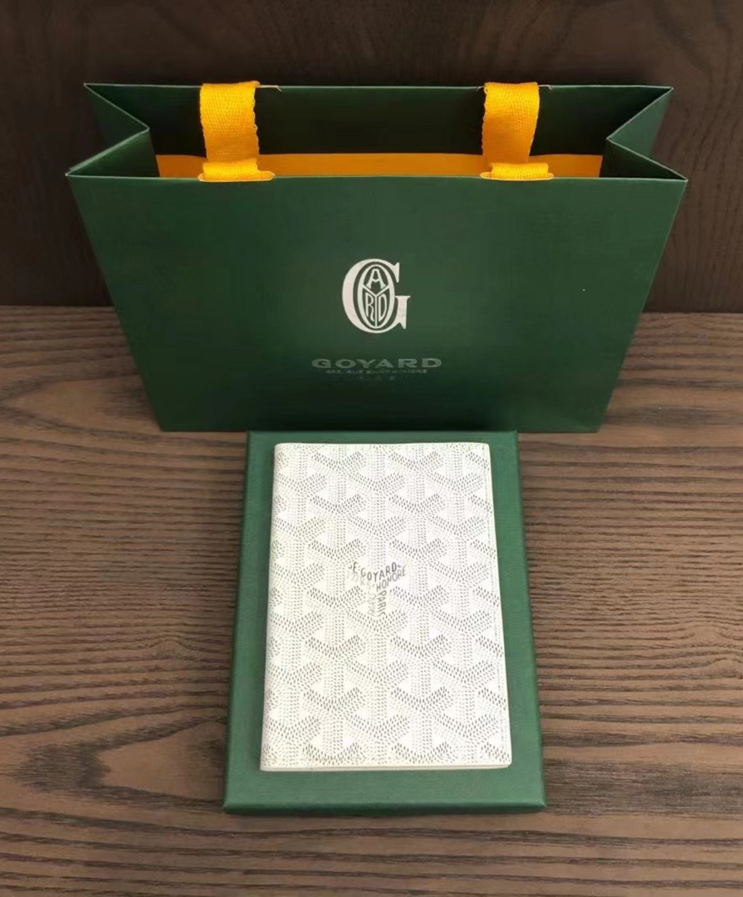 Grenelle Passport Cover