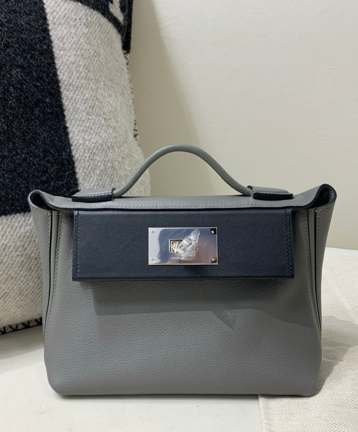 24-24 21 Bag