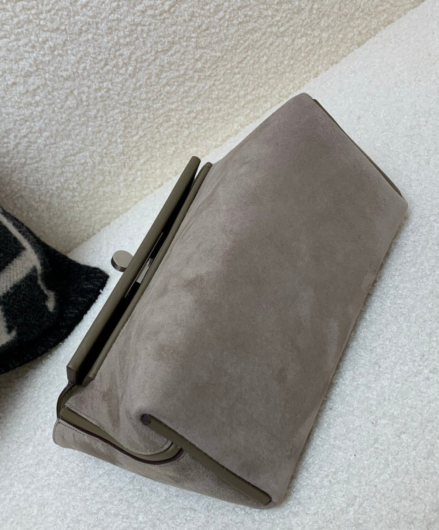 24-24 21 Bag