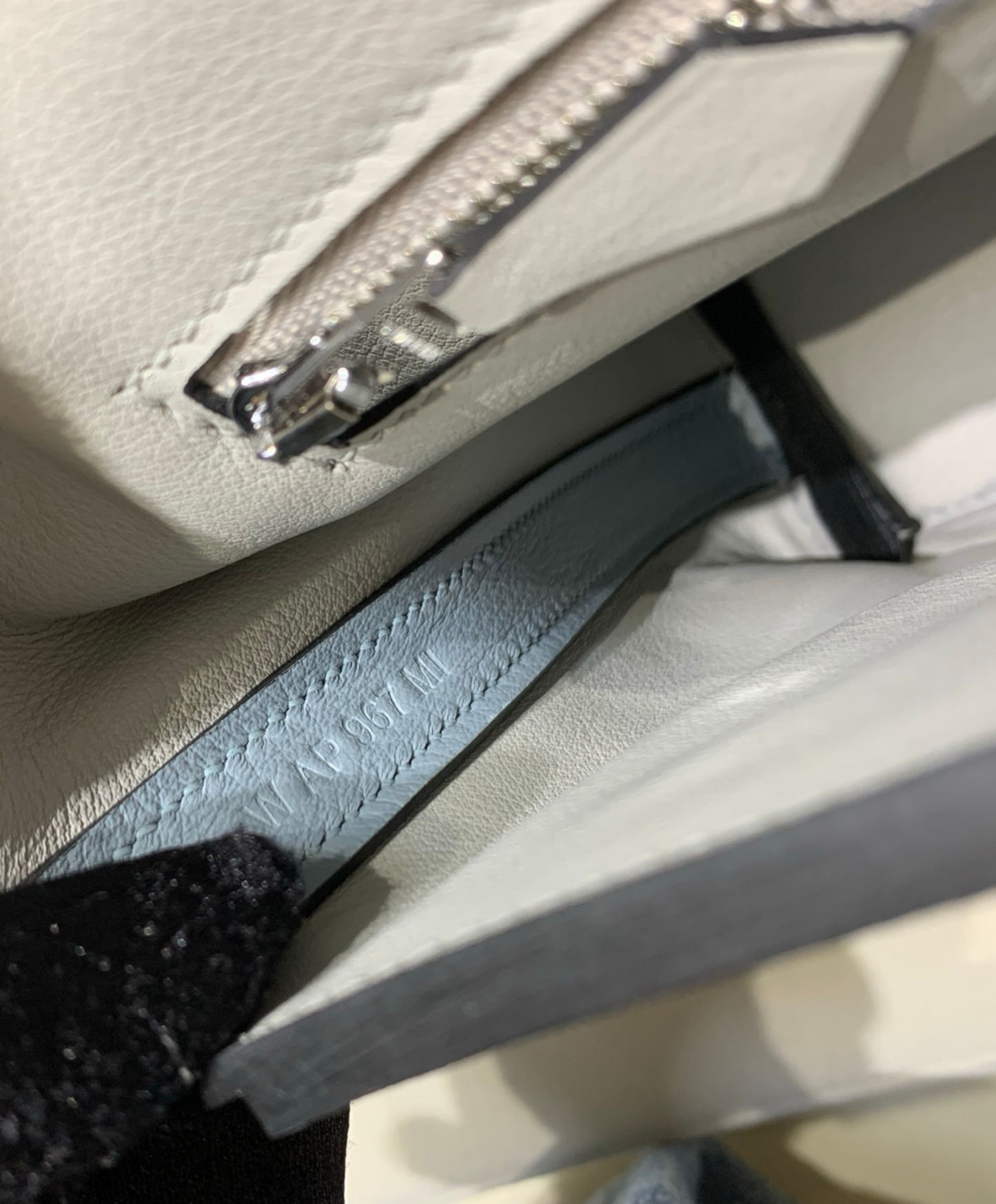 24-24 21 Bag