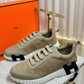 Bouncing Sneaker