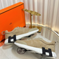 Bouncing Sneaker