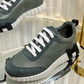 Bouncing Sneaker