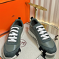 Bouncing Sneaker