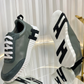 Bouncing Sneaker