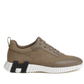 Bouncing Sneaker