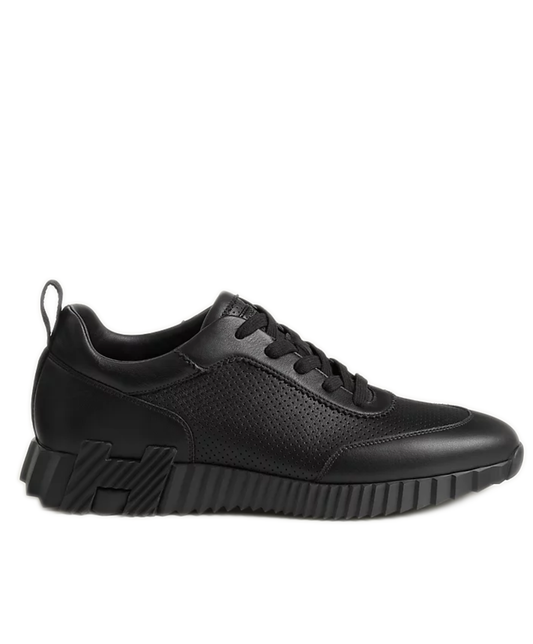 Bouncing Sneaker