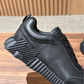Bouncing Sneaker
