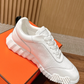 Bouncing Sneaker