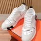 Bouncing Sneaker