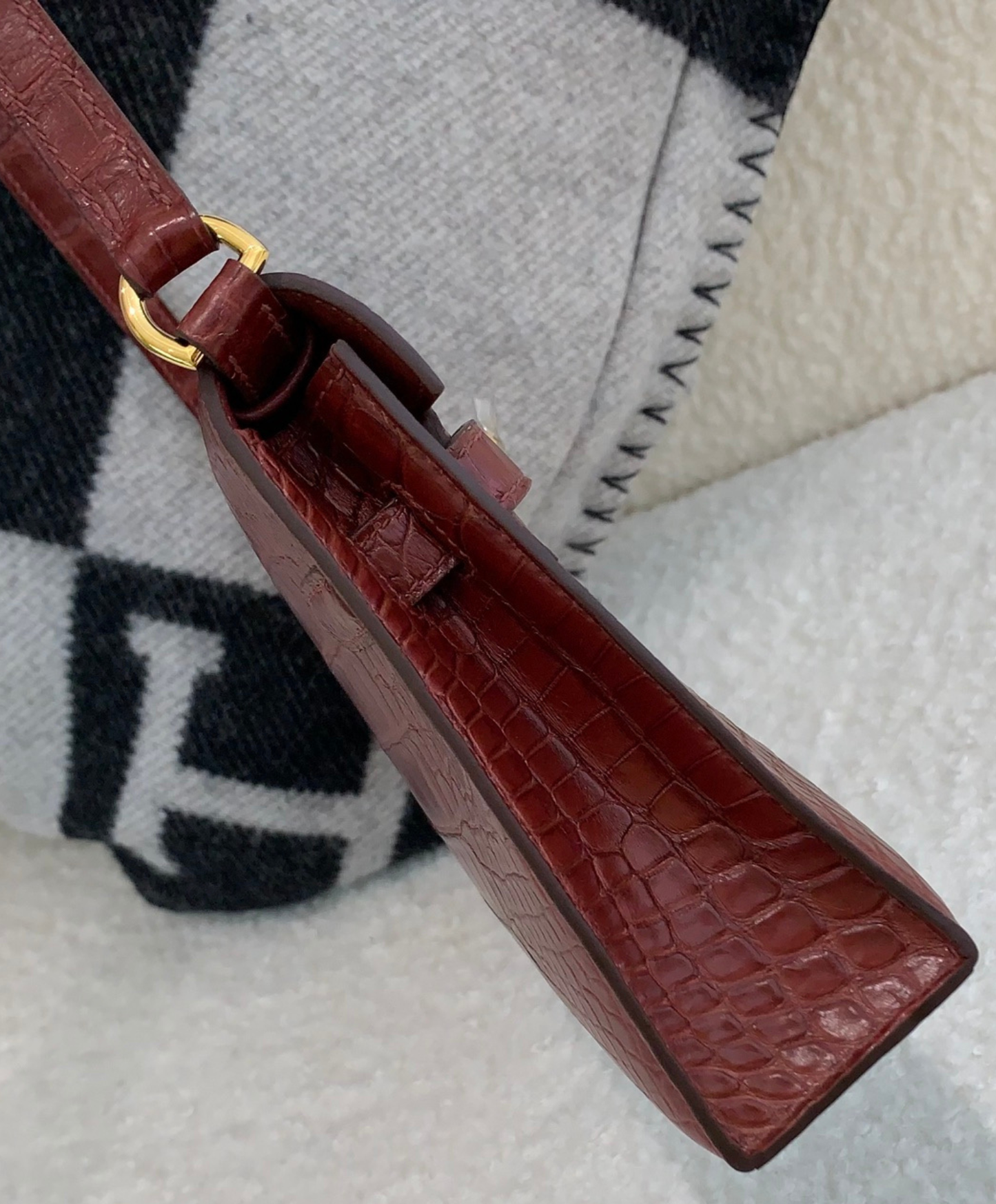 Kelly Elan 27 Crocodile