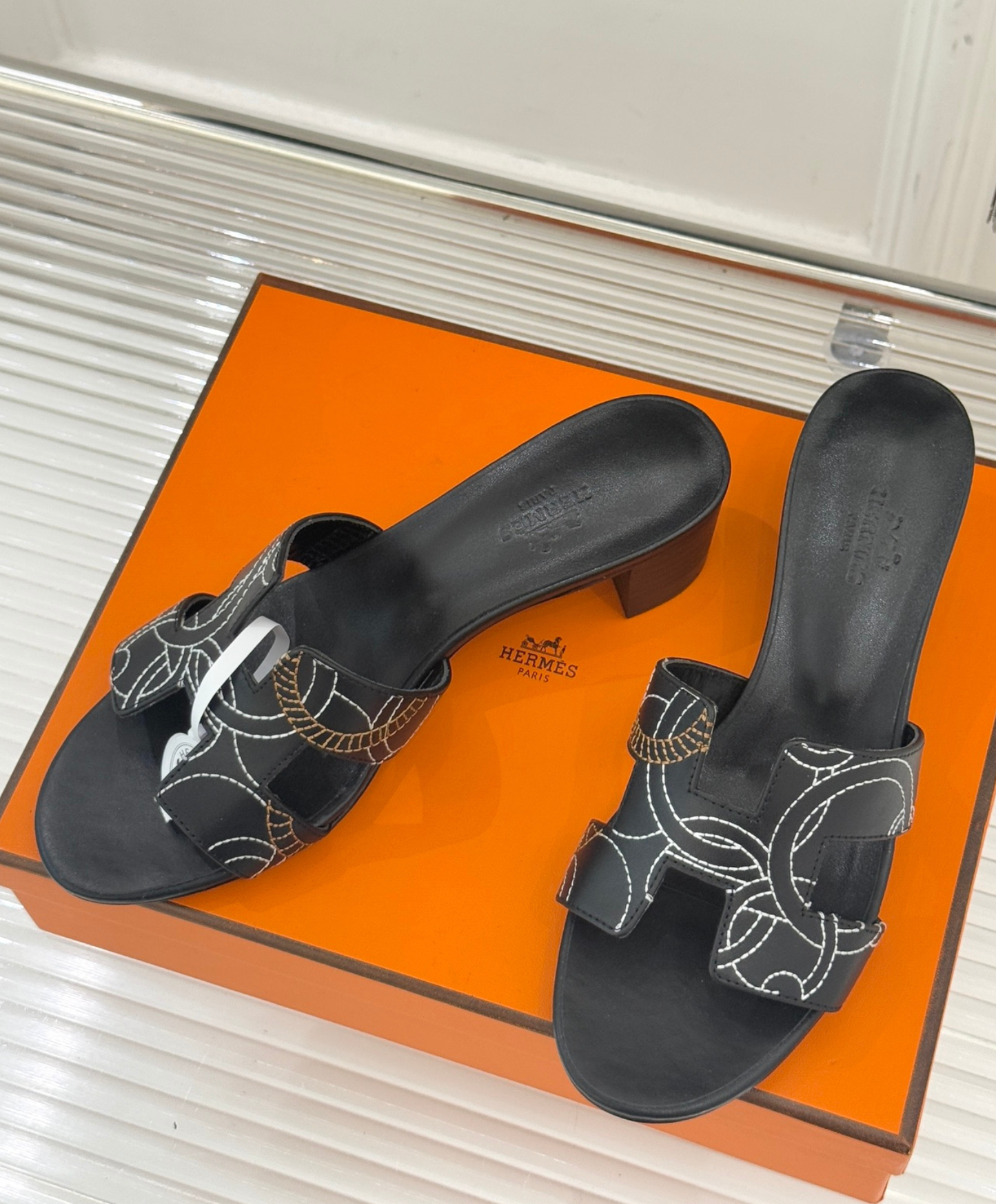 Oasis Sandal