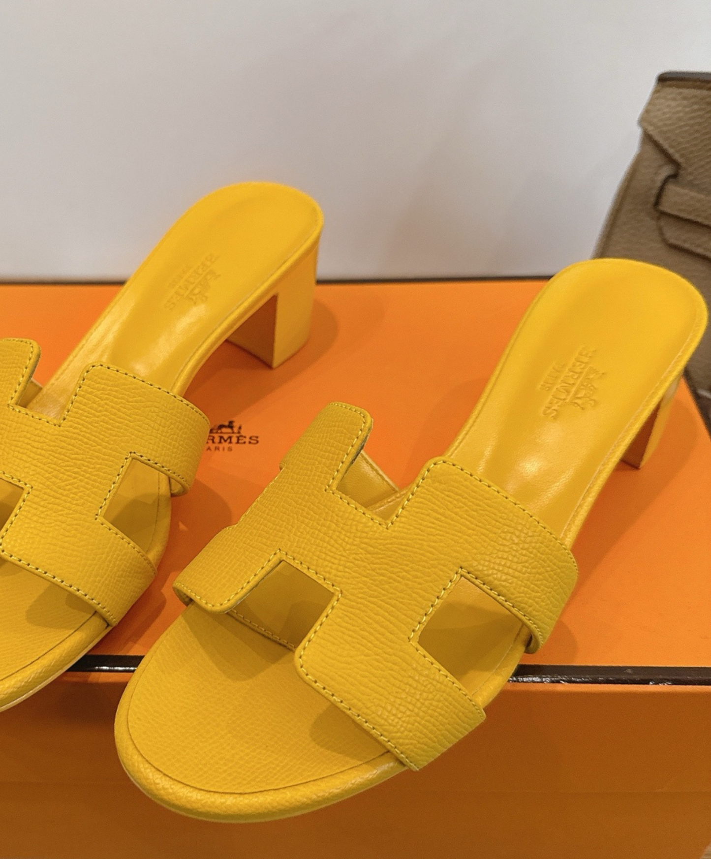 Oasis Sandal
