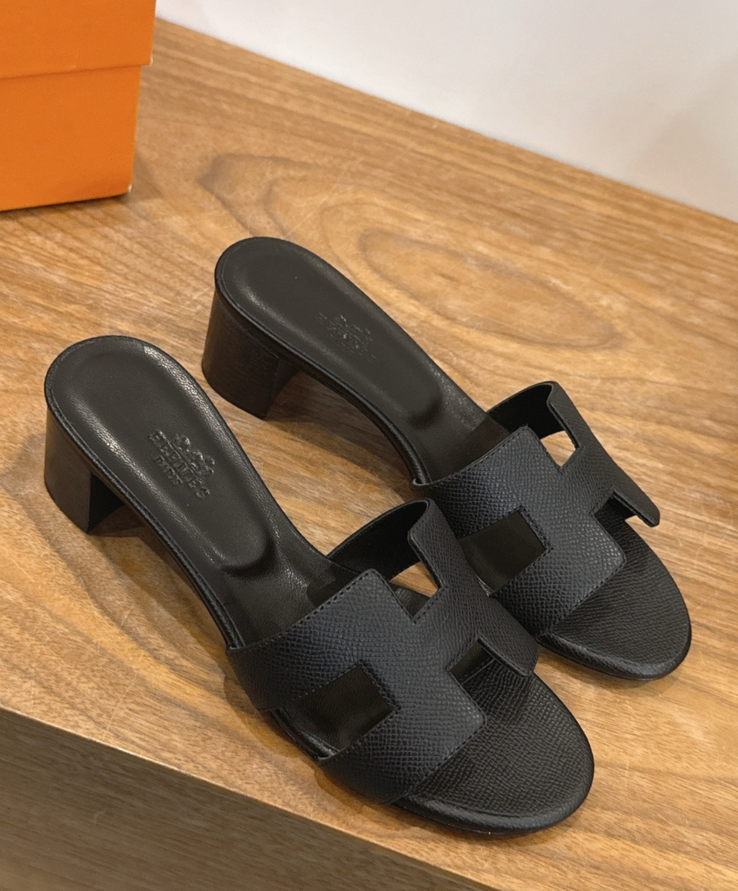 Oasis Sandal