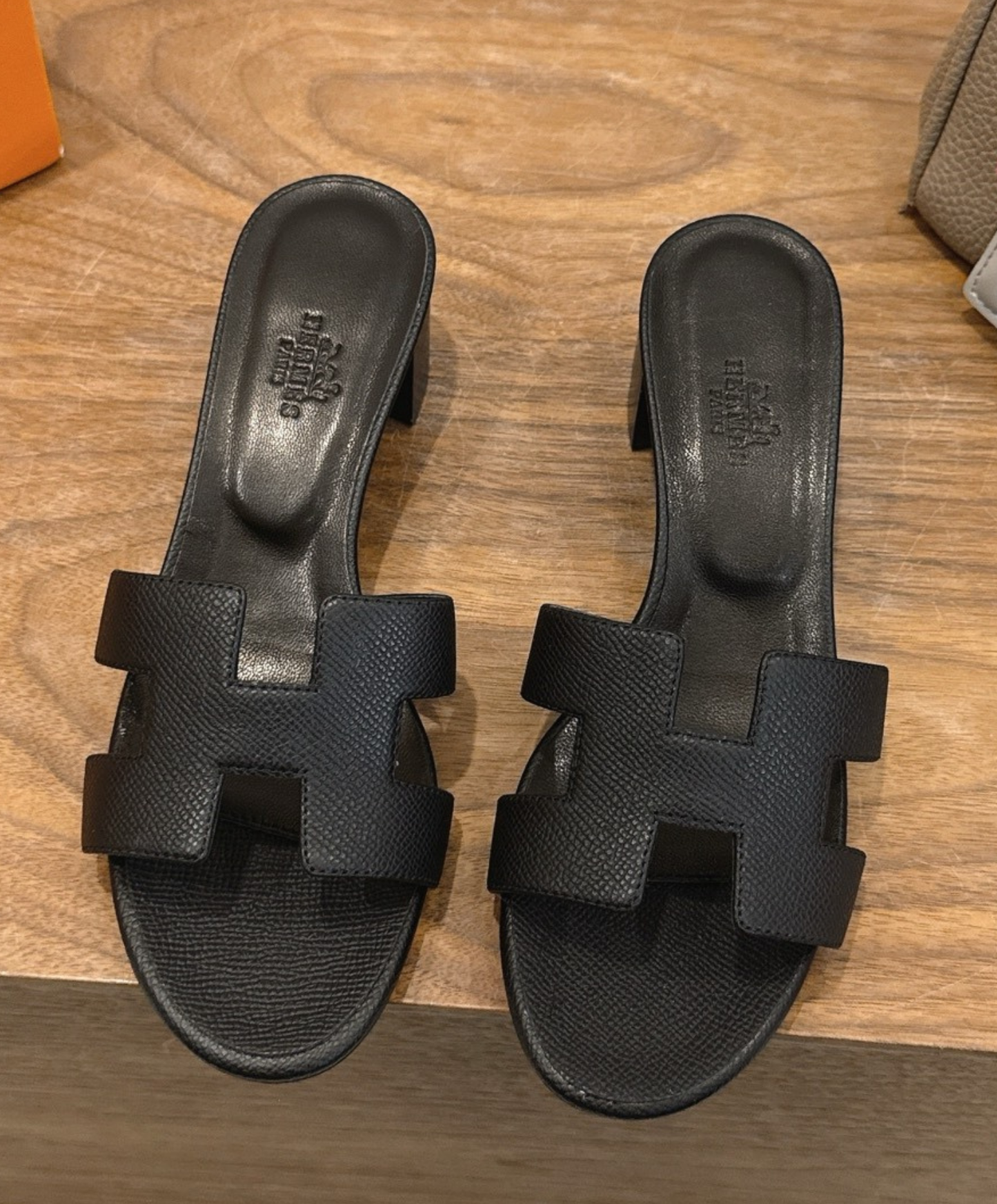 Oasis Sandal