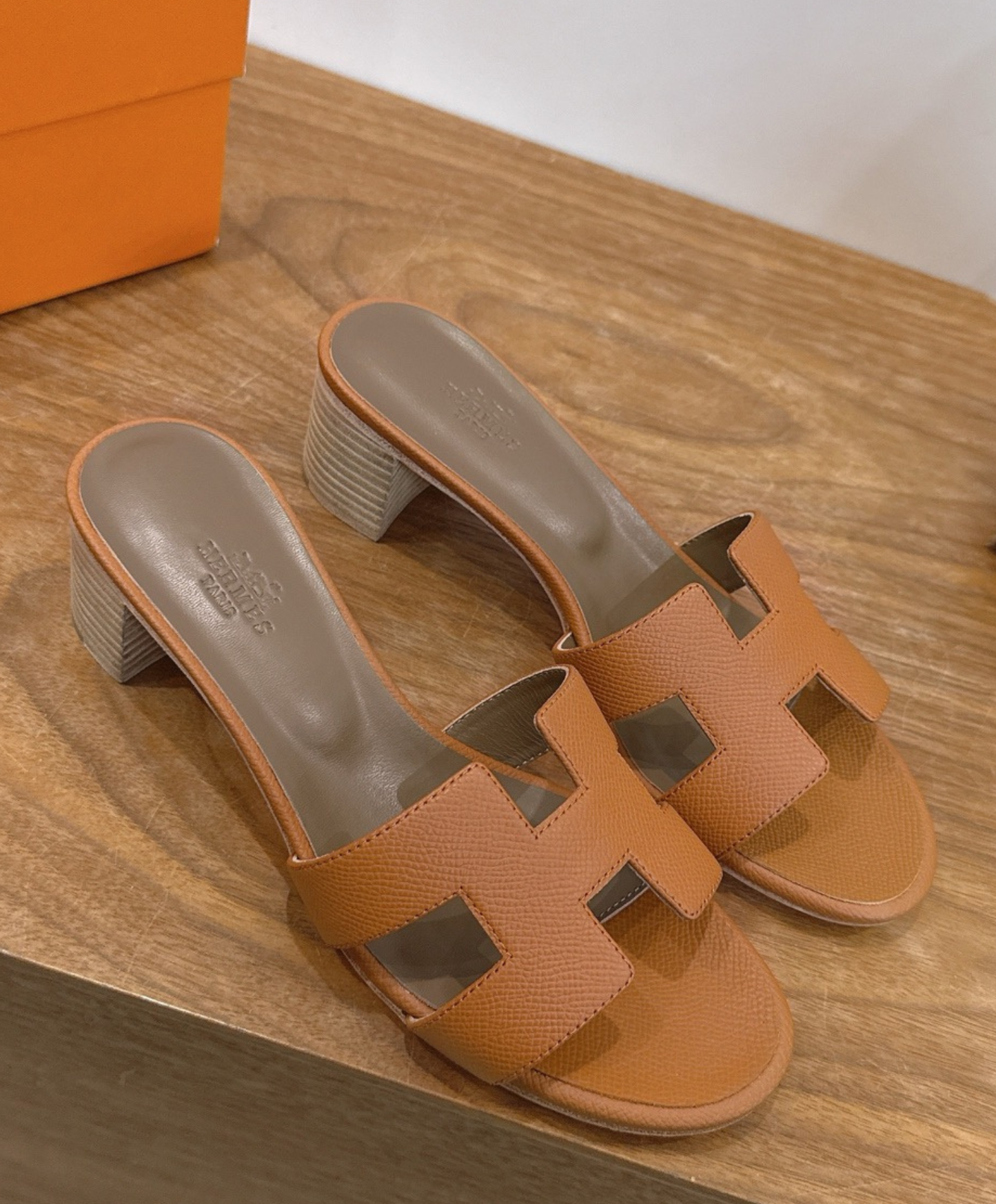 Oasis Sandal