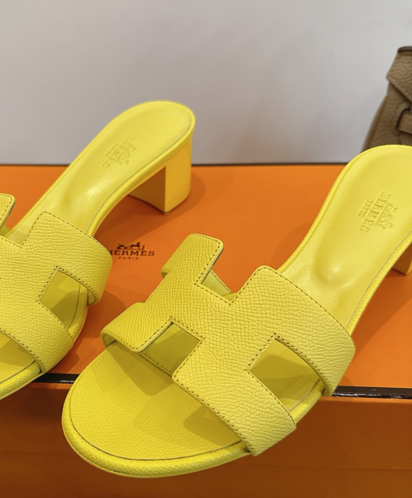 Oasis Sandal