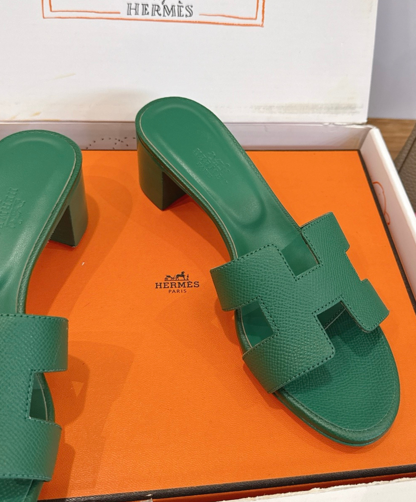 Oasis Sandal