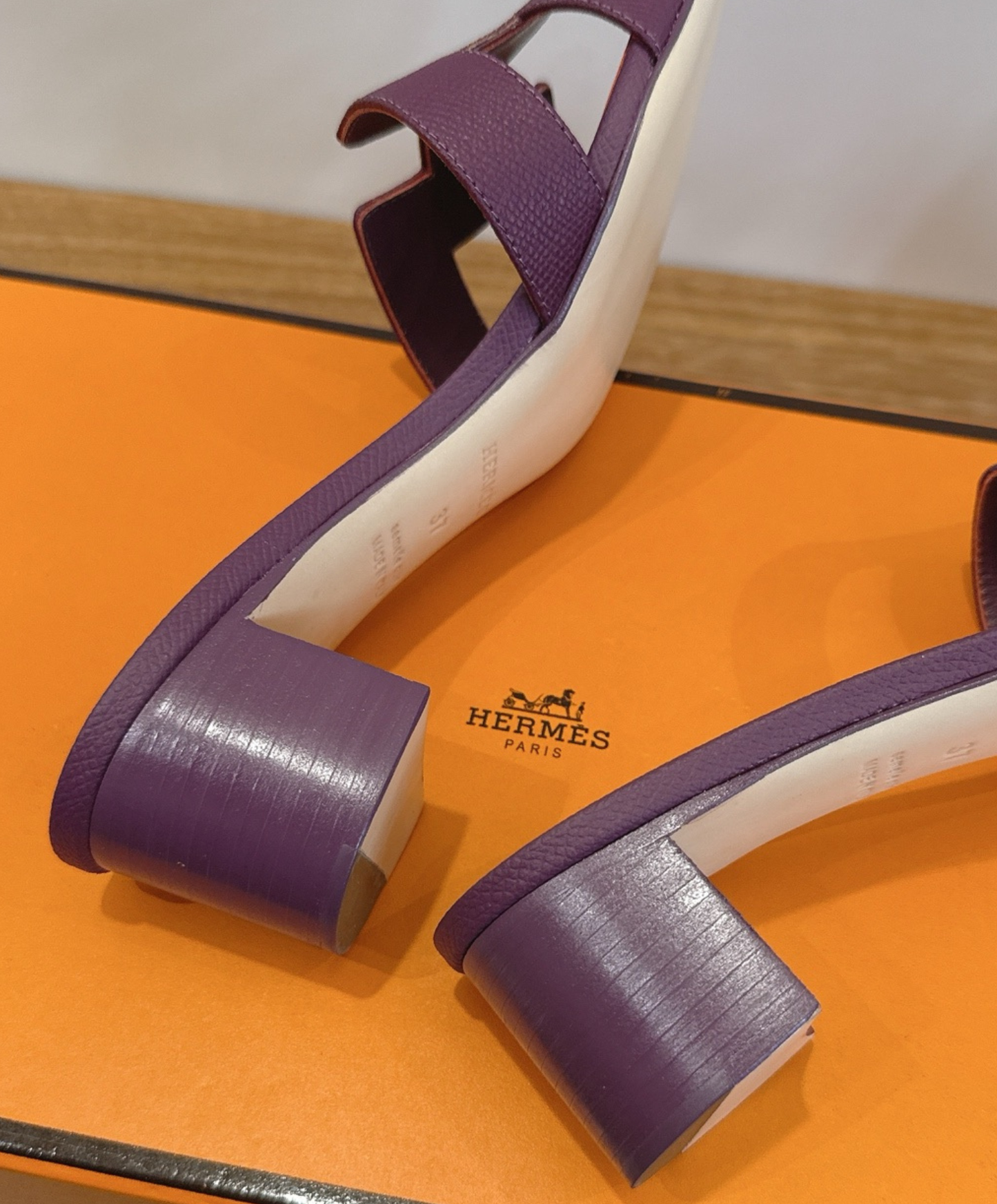 Oasis Sandal