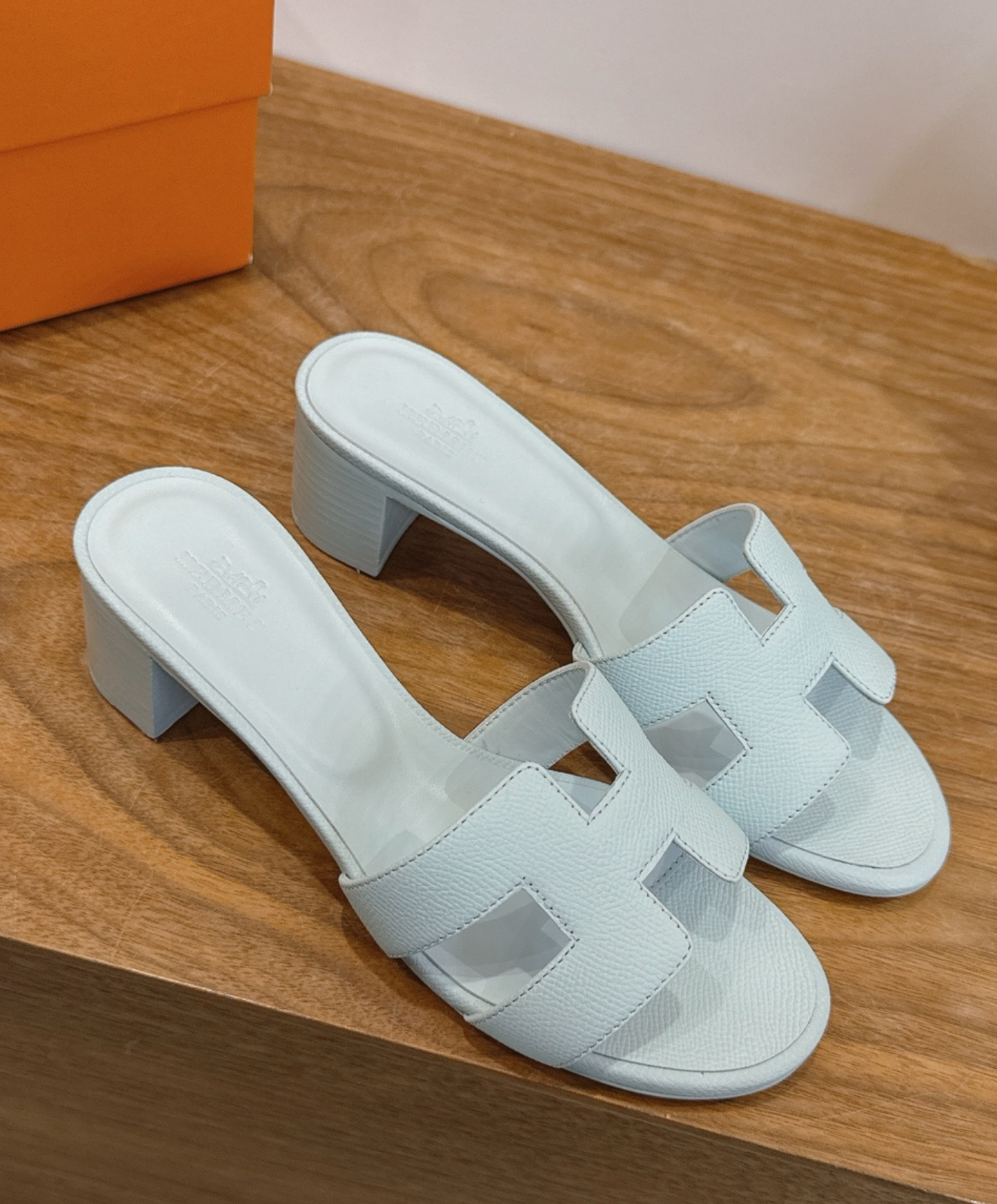 Oasis Sandal