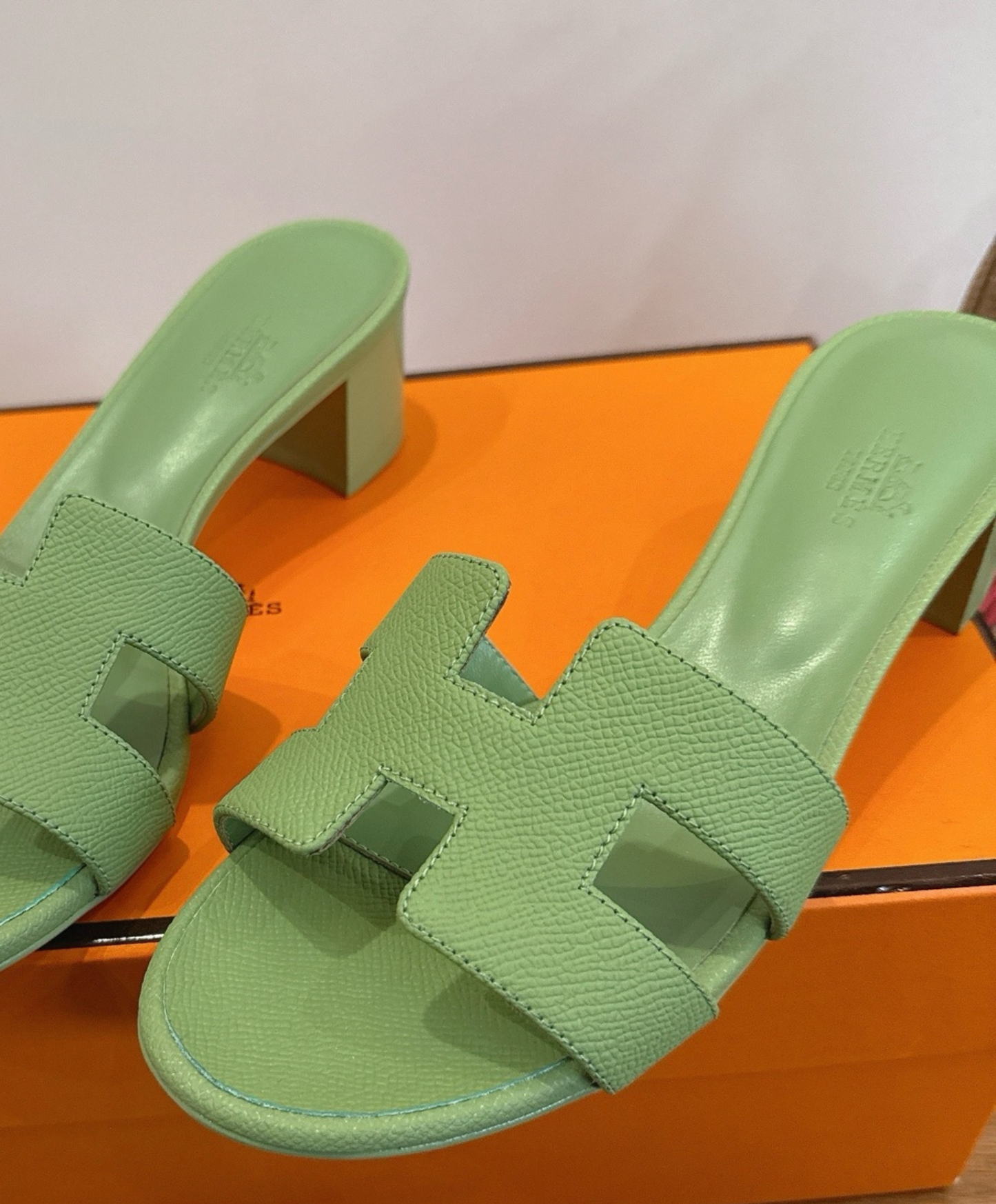 Oasis Sandal