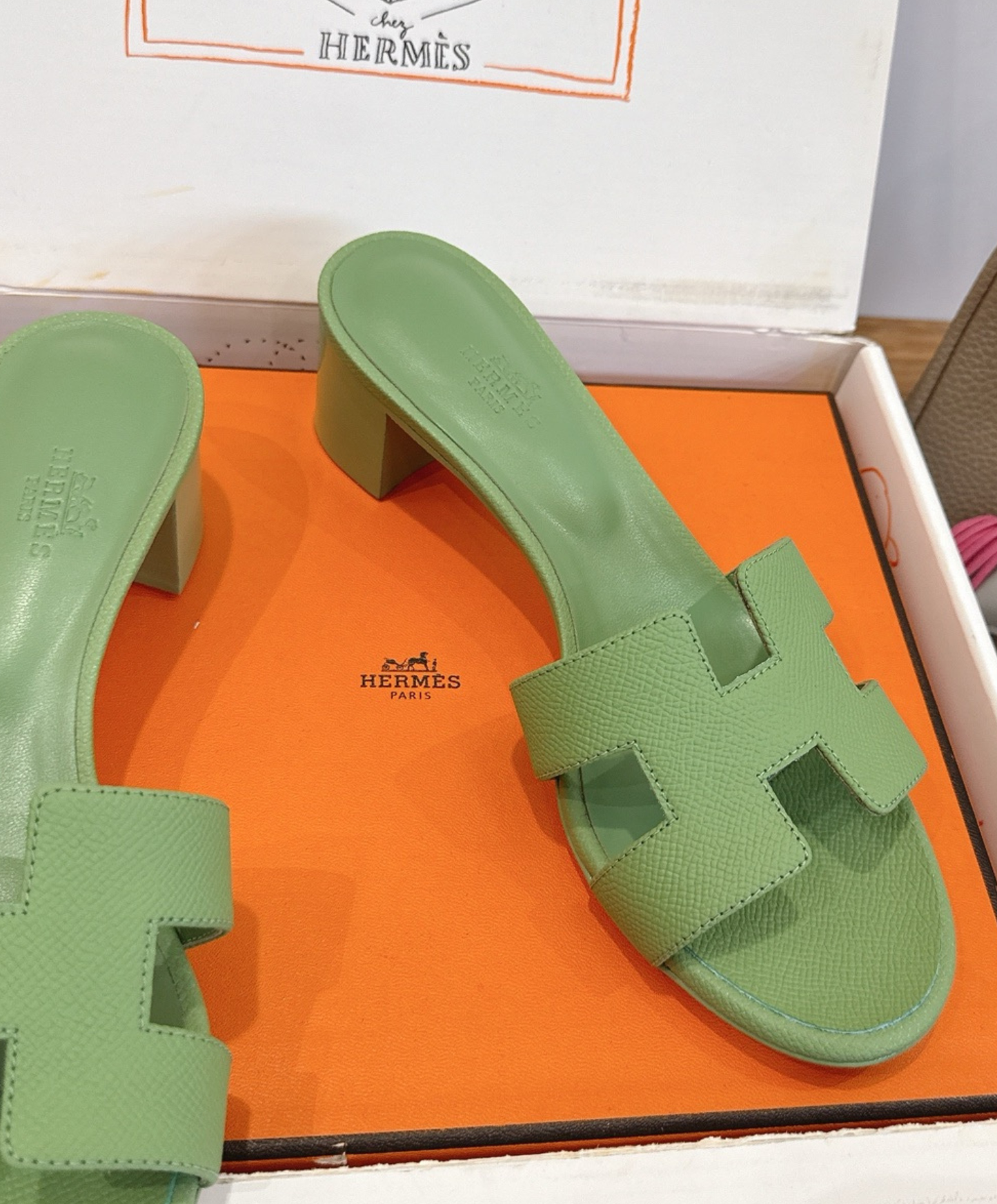 Oasis Sandal