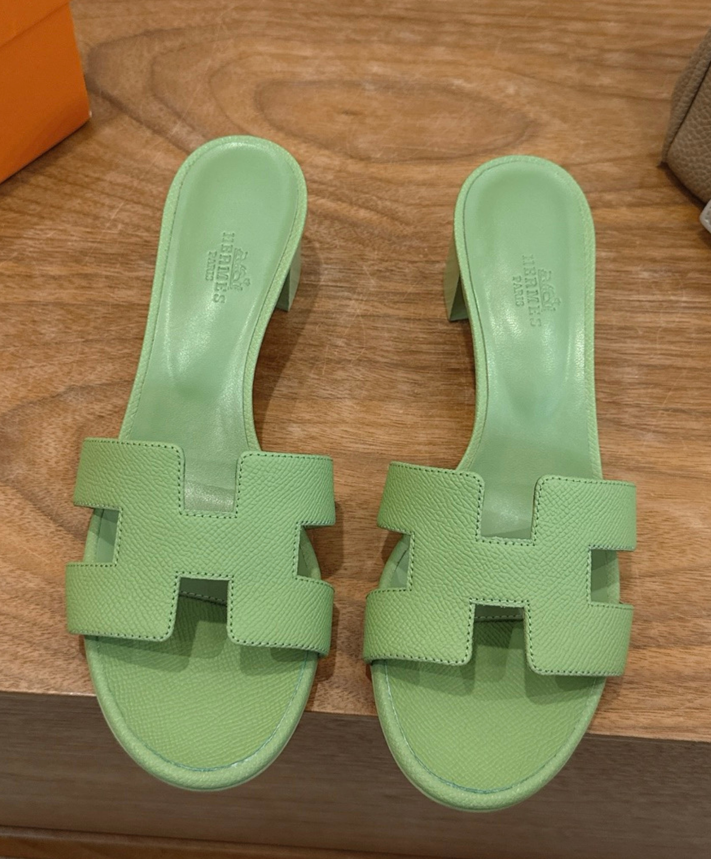 Oasis Sandal