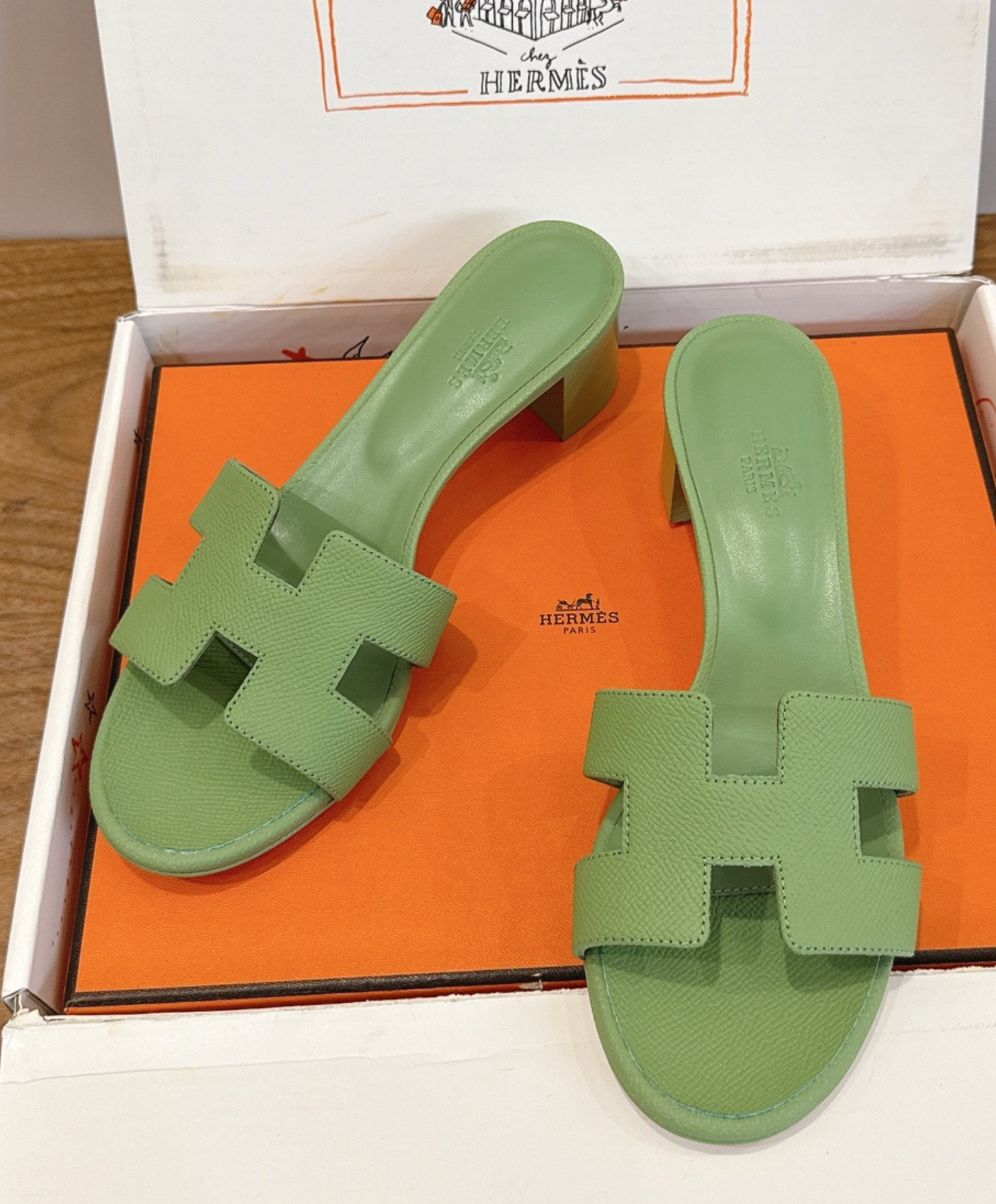 Oasis Sandal