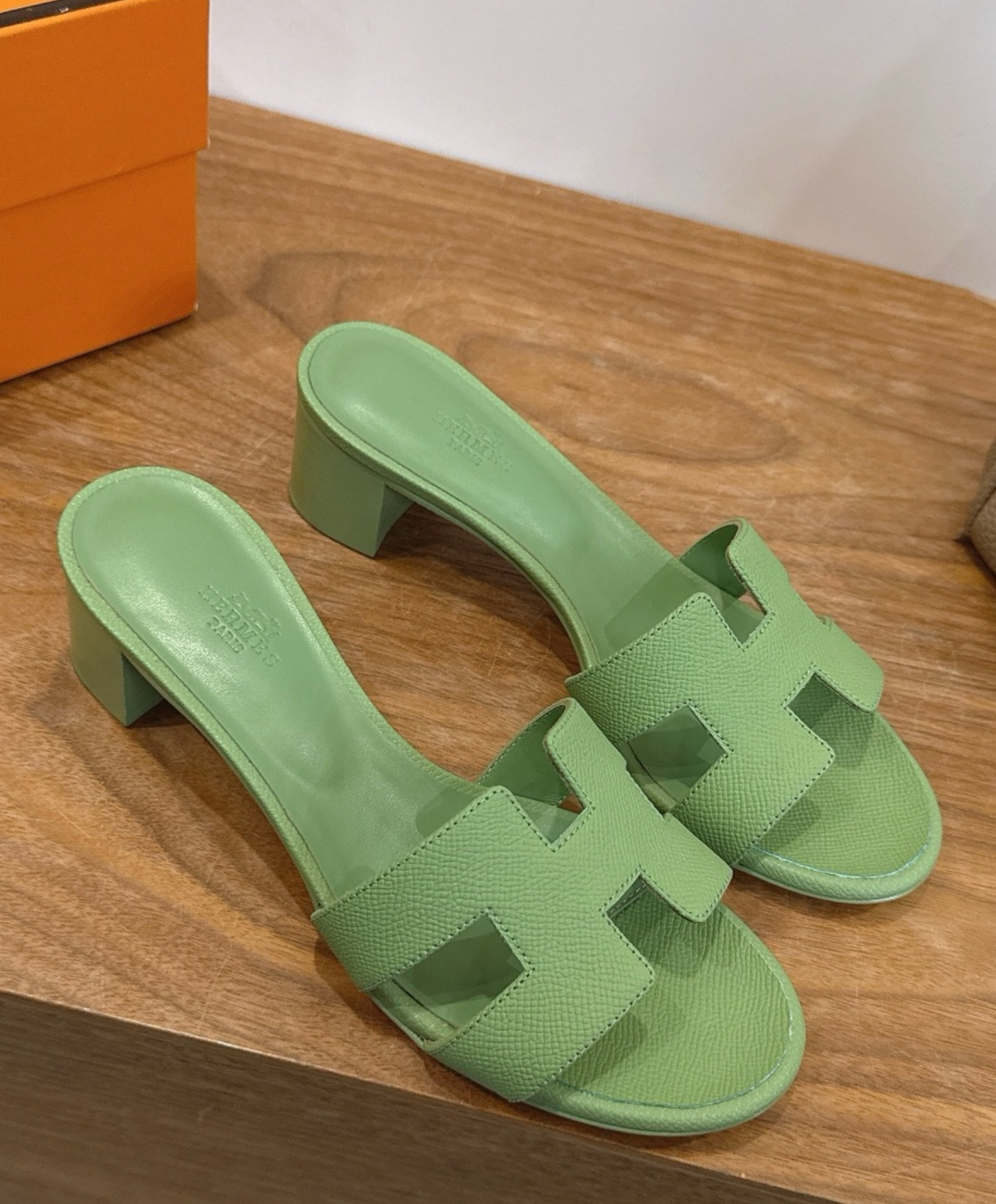 Oasis Sandal