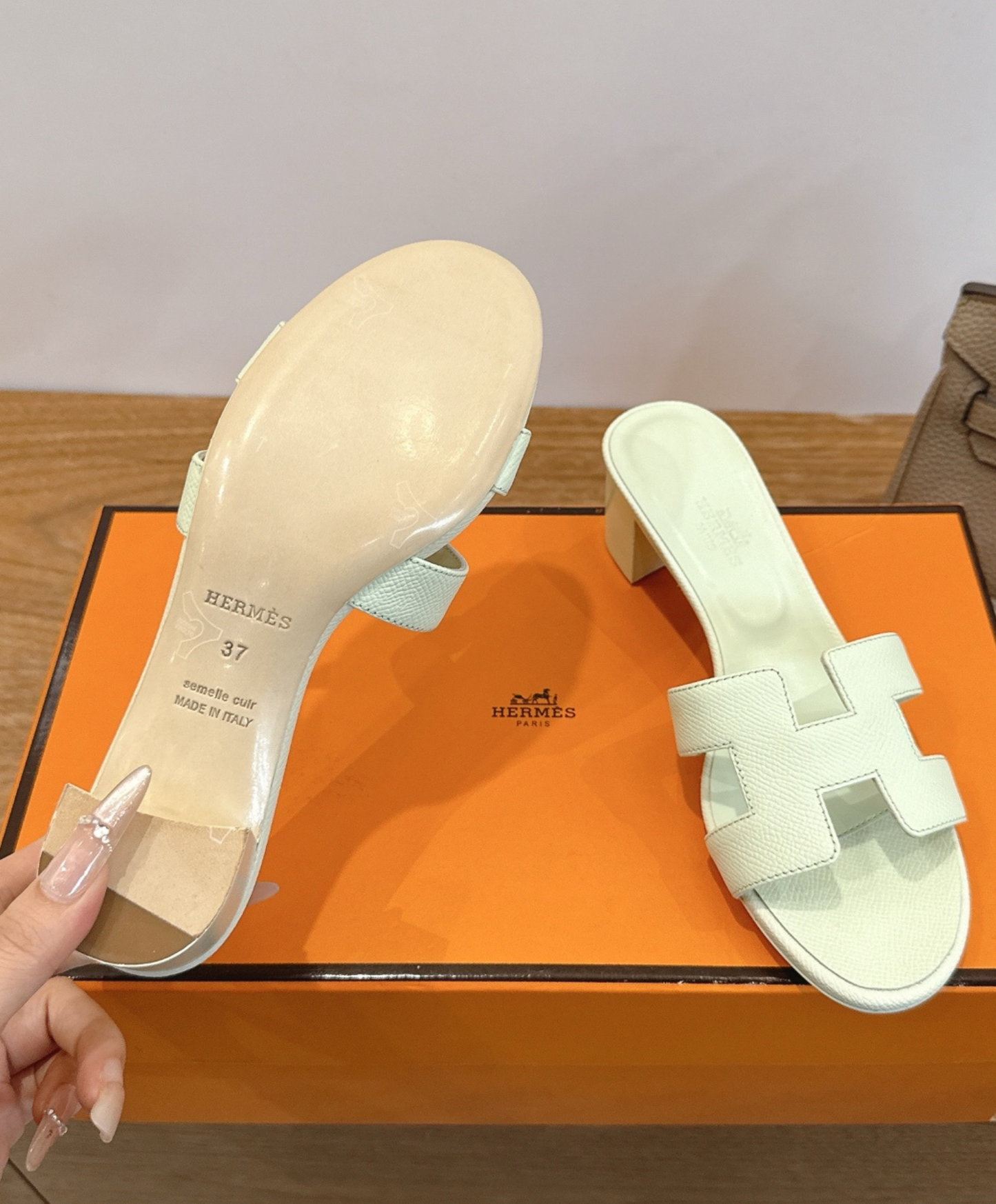 Oasis Sandal