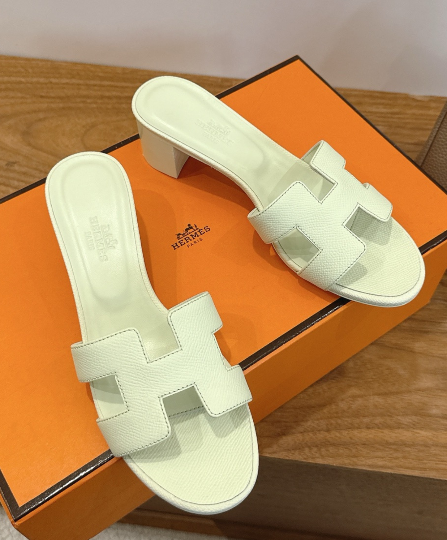 Oasis Sandal