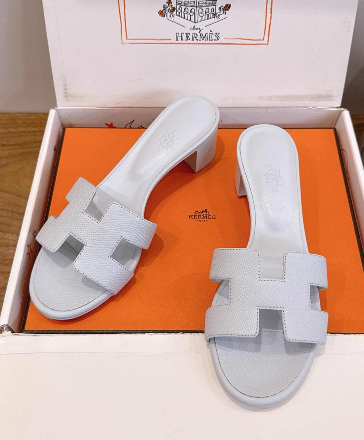 Oasis Sandal