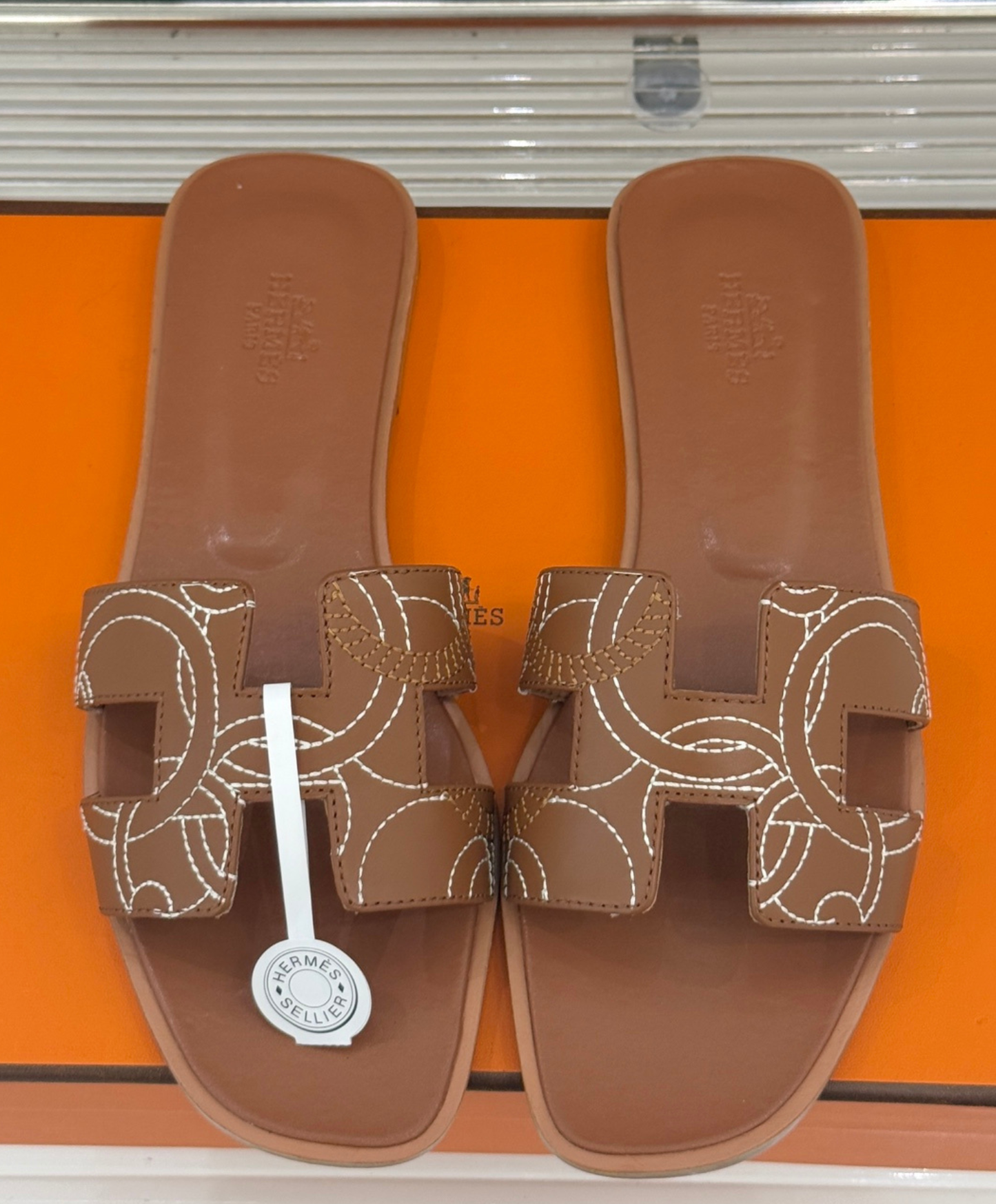 Oran sandal