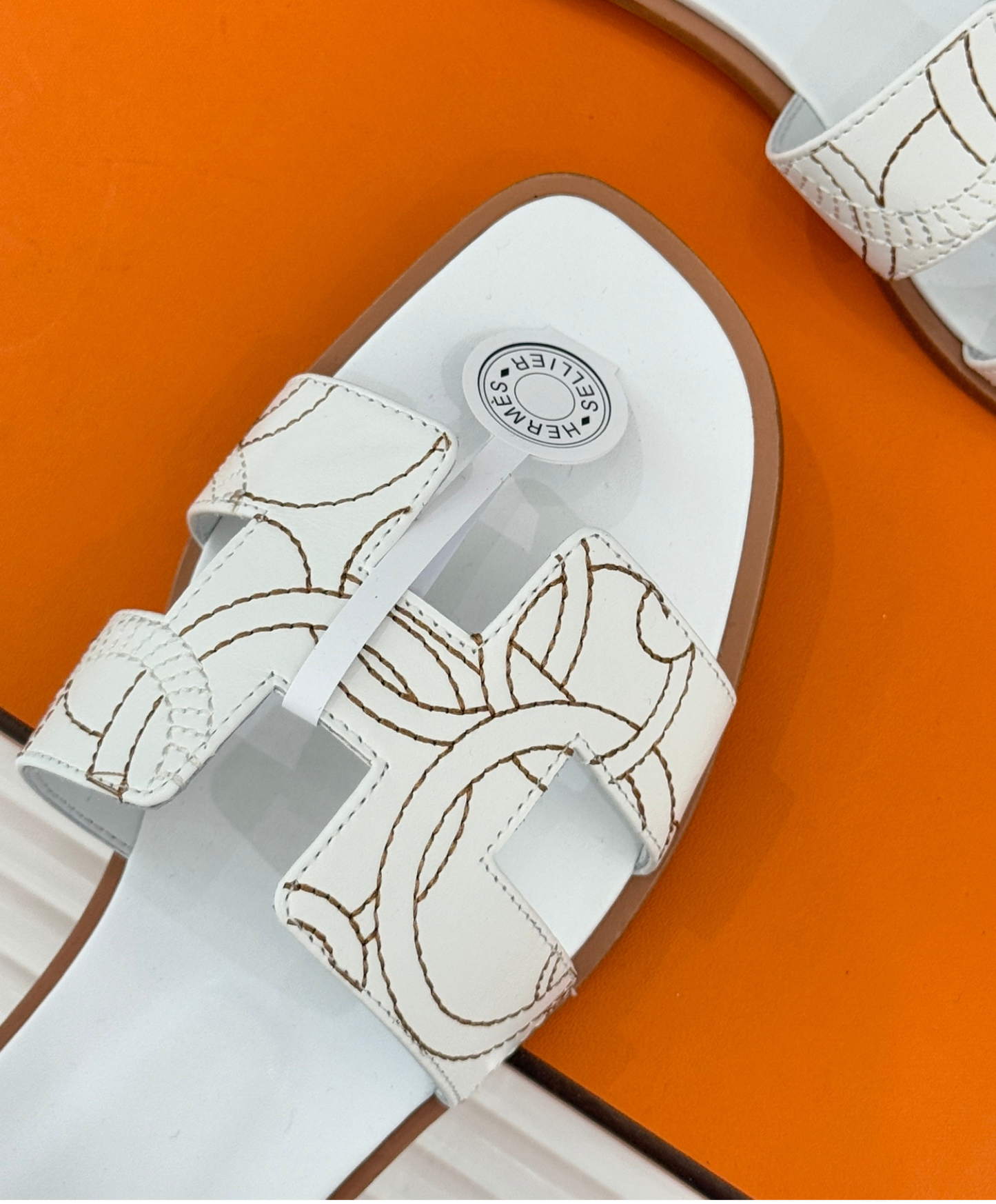 Oran sandal