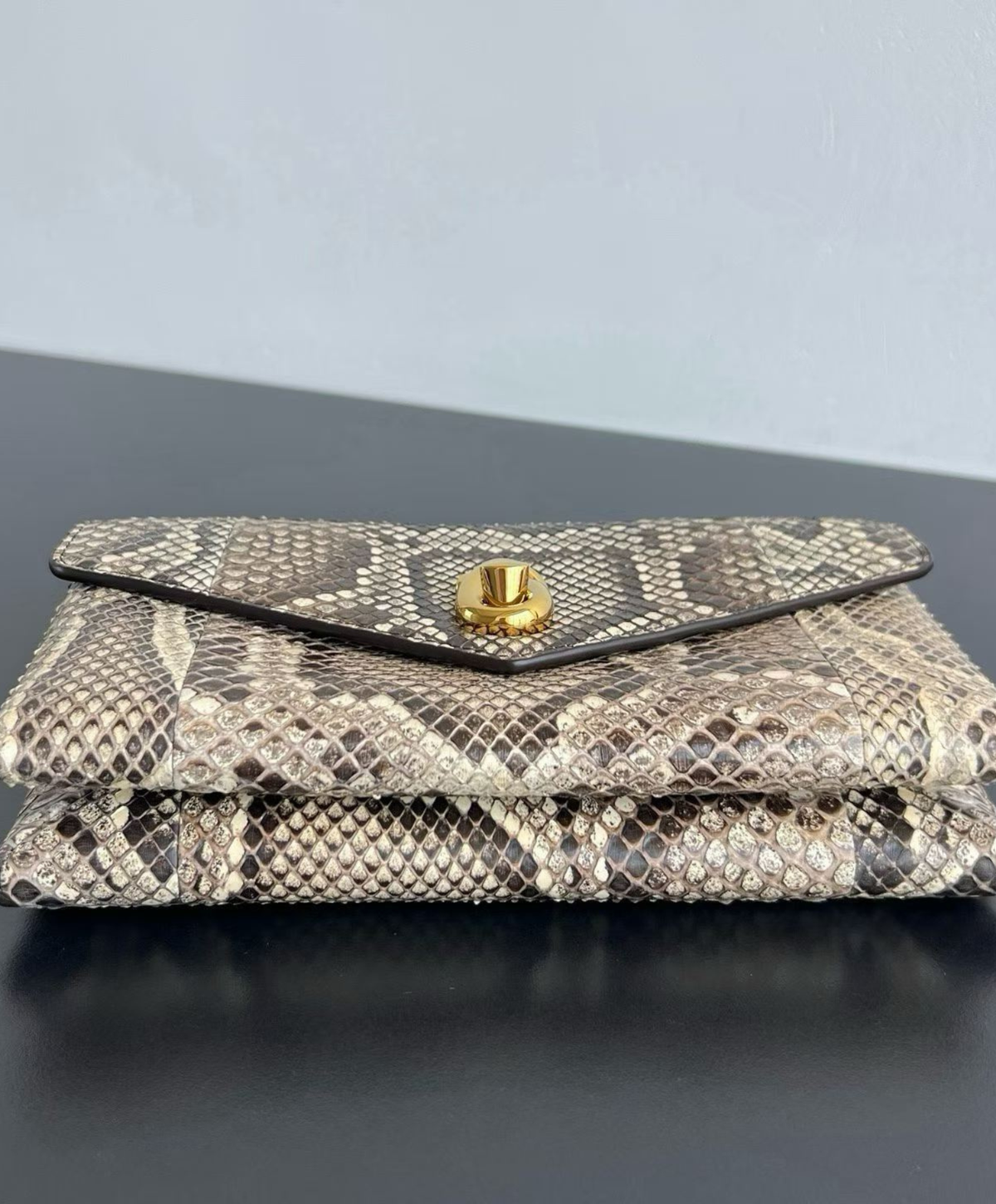 Knot Lock Hand Bag
