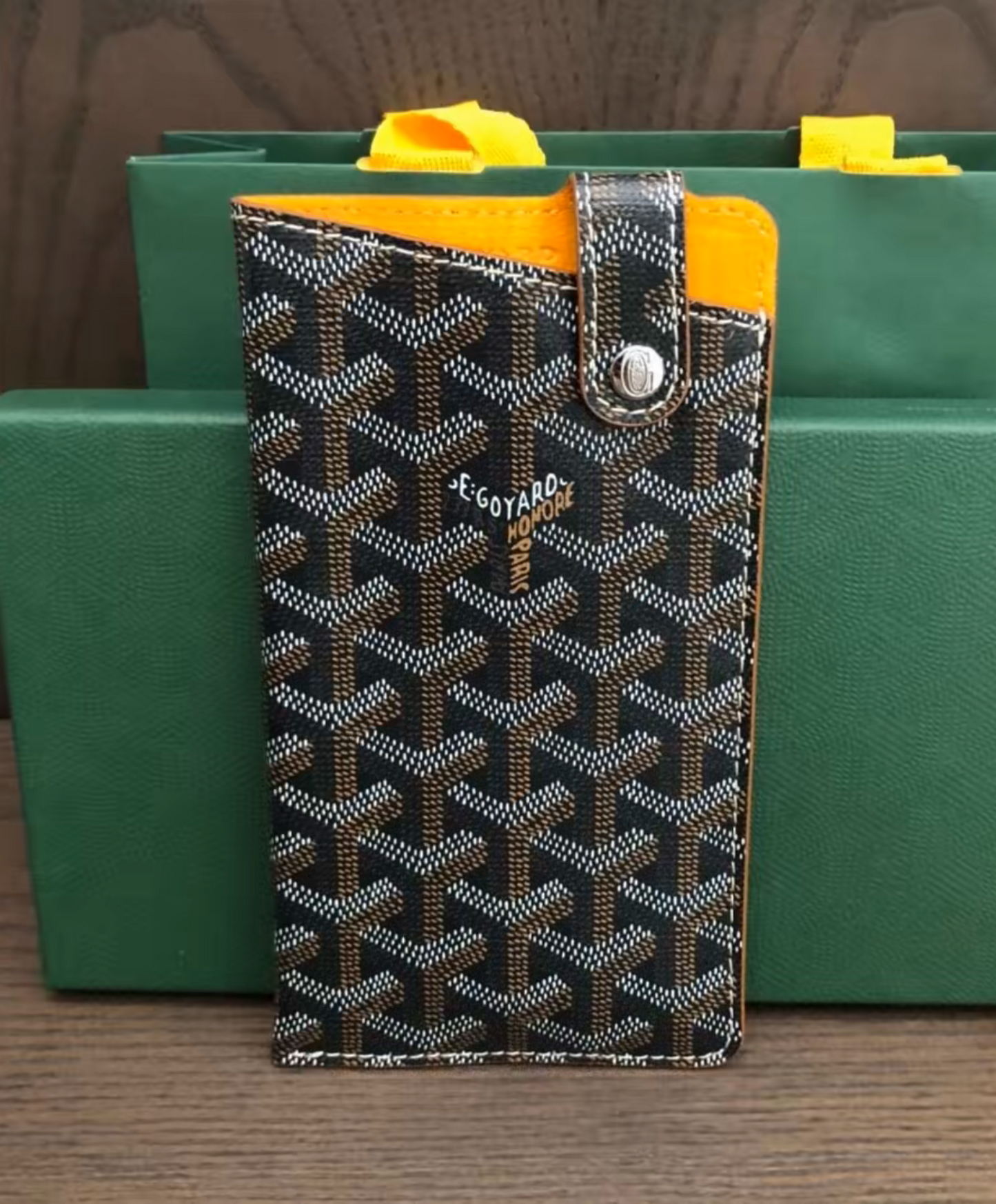 Montmartre GM Case