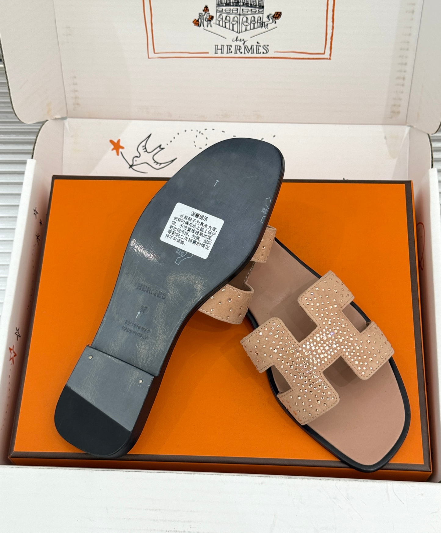 Oran sandal